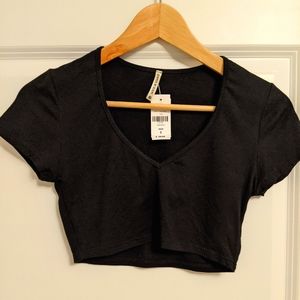Cute basic black crop top!
